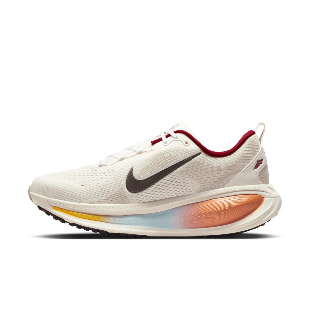 Nike耐克男鞋跑鞋马年限定VOMERO18迈柔缓震男子运动鞋IQ1131-120