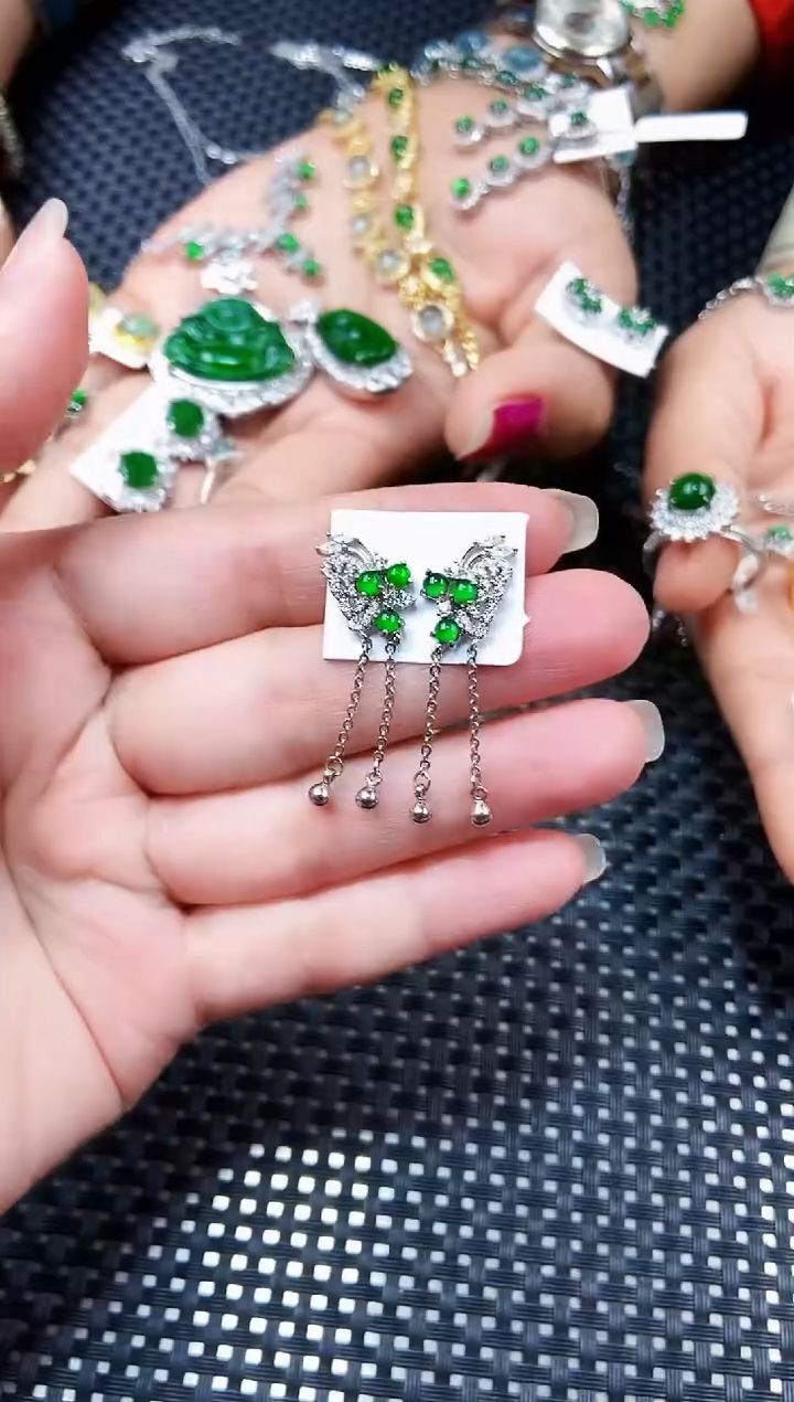 【闪购商品】翡翠耳饰未镶嵌111111111