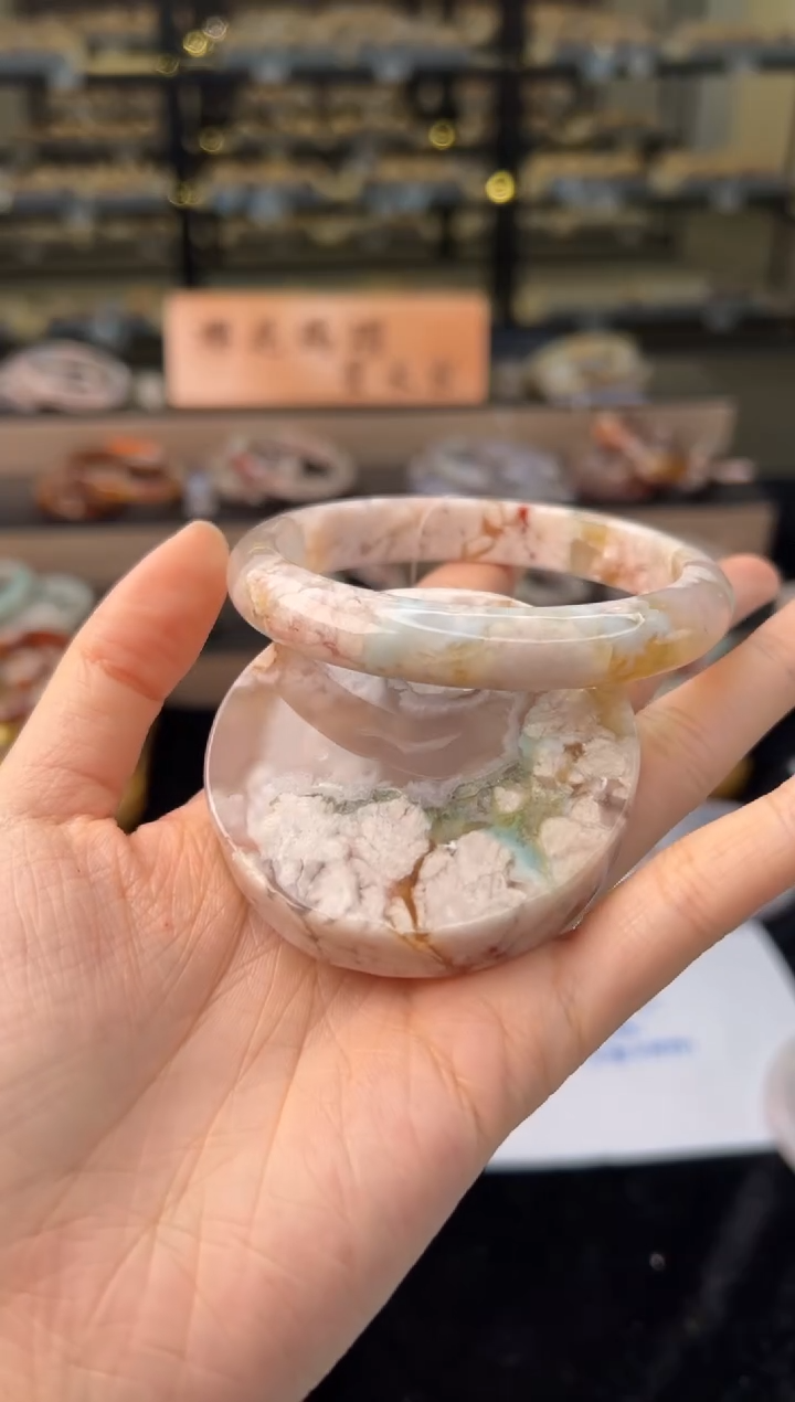 石英质玉未镶嵌手镯61圈口（赠送镯心）623367