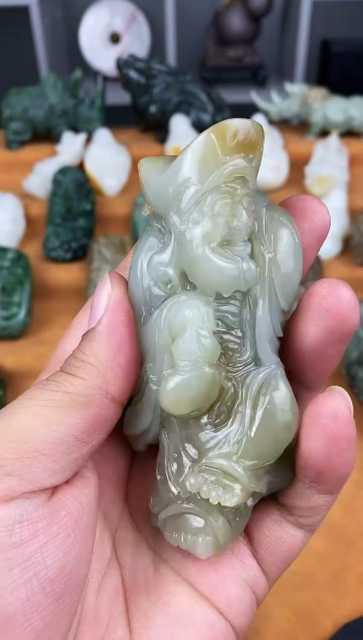 未镶嵌和田玉把件1