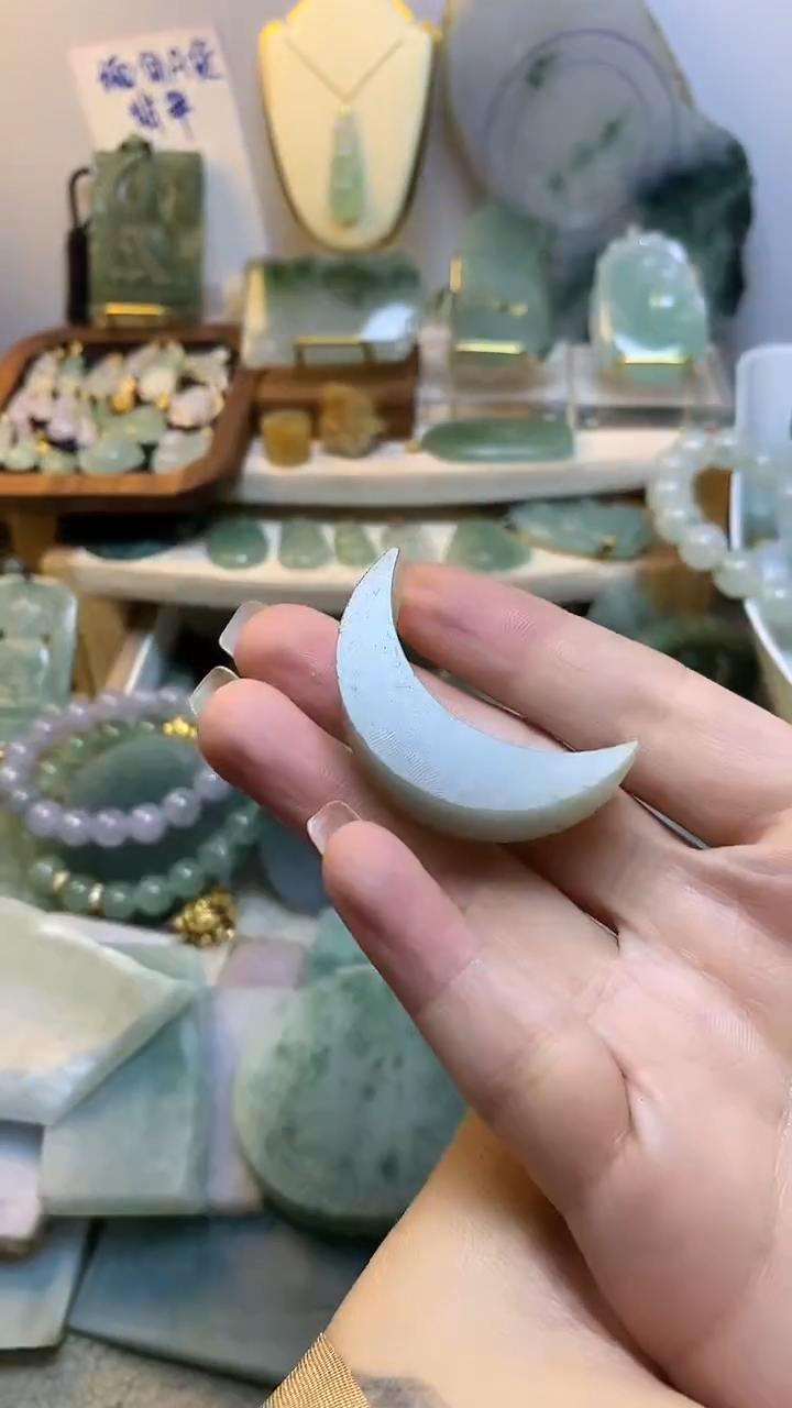 未镶嵌挂件翡翠 缅甸A货翡翠，没有运费险