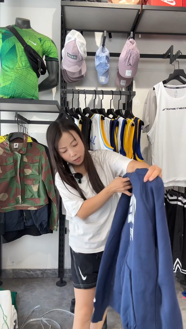 1313  瑕疵修复以直播间讲解为准