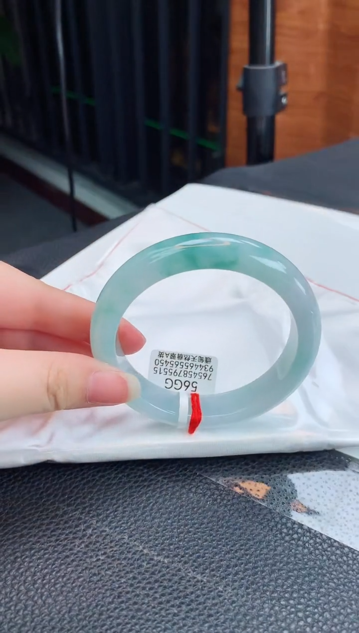 【闪购商品】翡翠手镯未镶嵌缅甸天然翡翠A货手镯