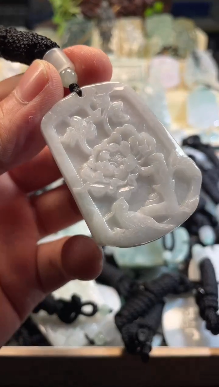 颈饰未镶嵌翡翠11/18/005