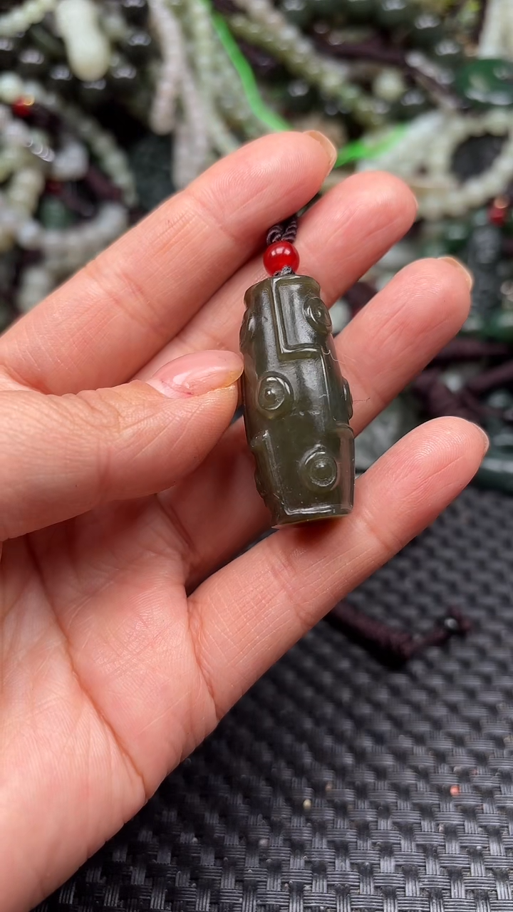 【闪购商品】和田玉颈饰未镶嵌1