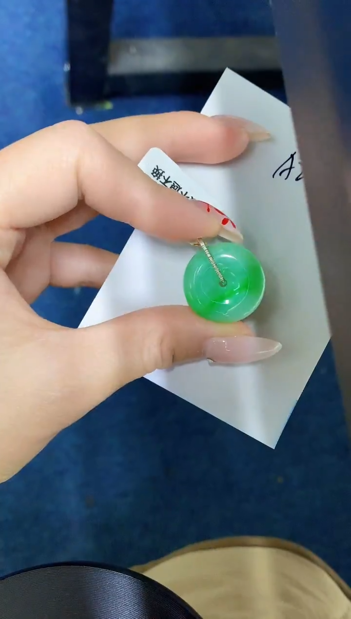 【闪购商品】翡翠颈饰18K金镶嵌0000000000