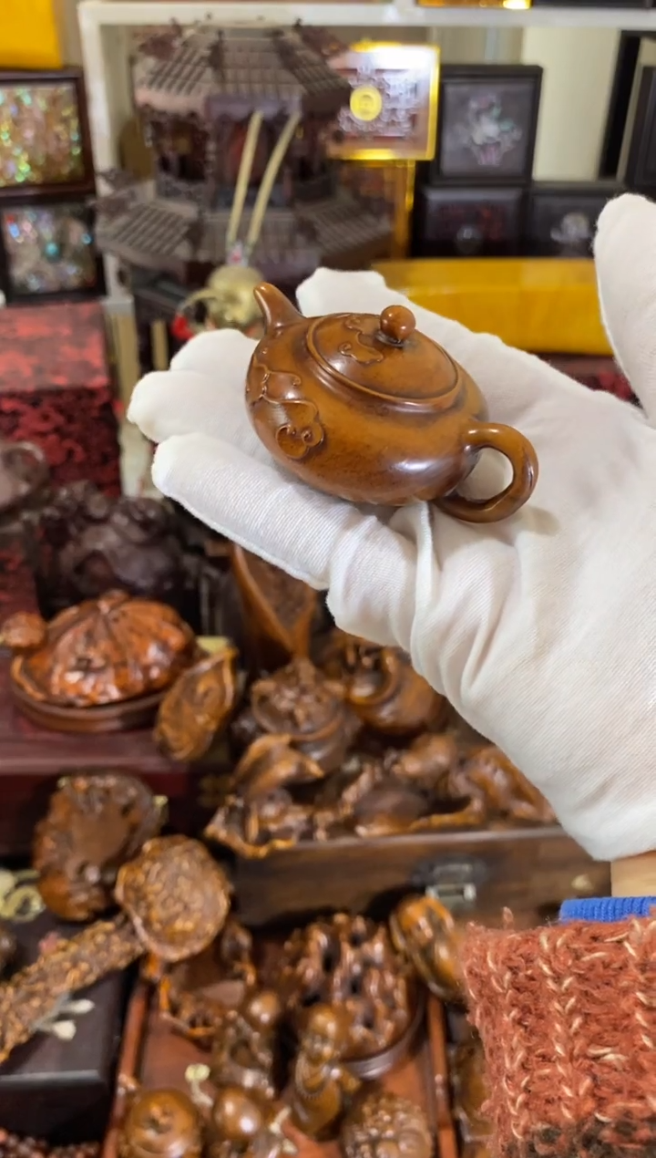 木小叶黄杨小件云纹如意壶