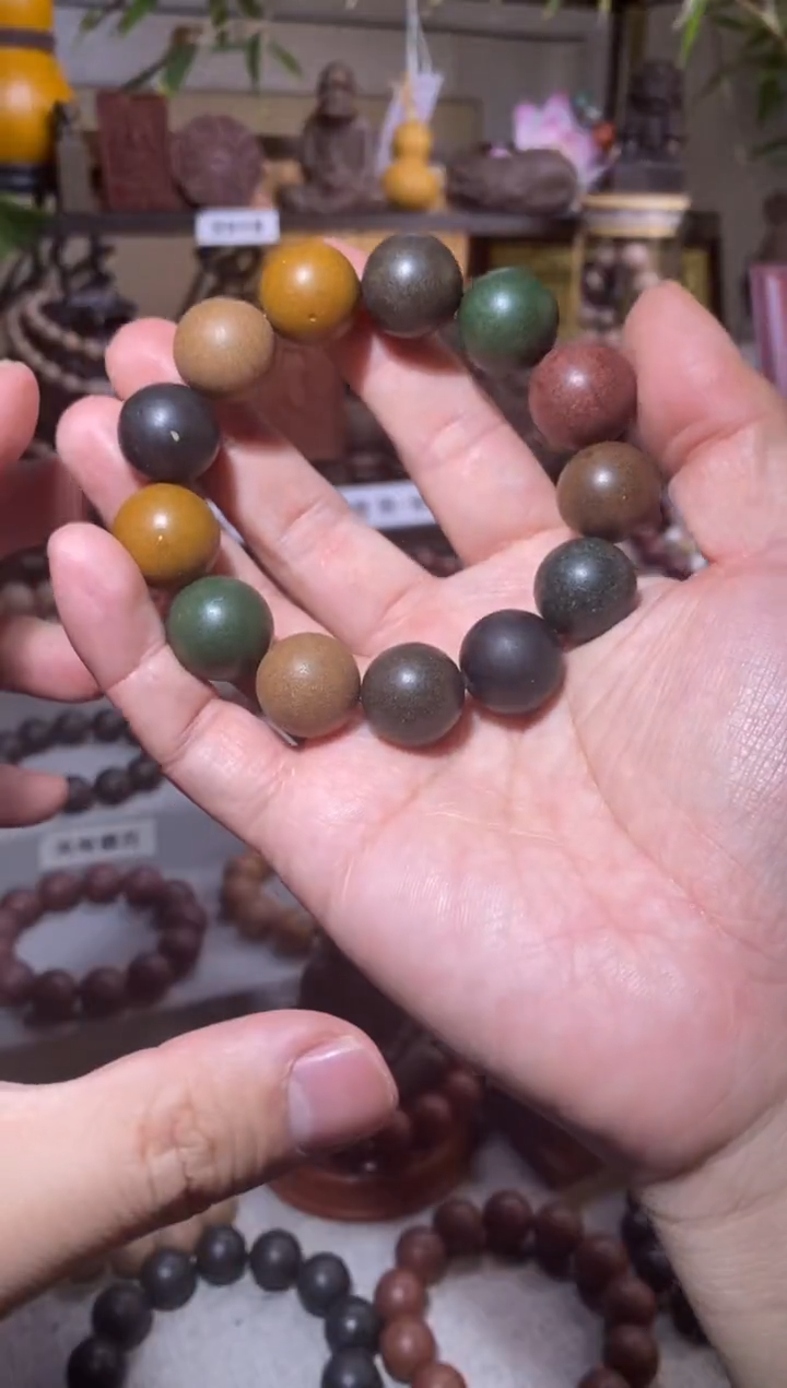 【闪购商品】泥塑瑕疵多宝珠手串1.8*13福利3号