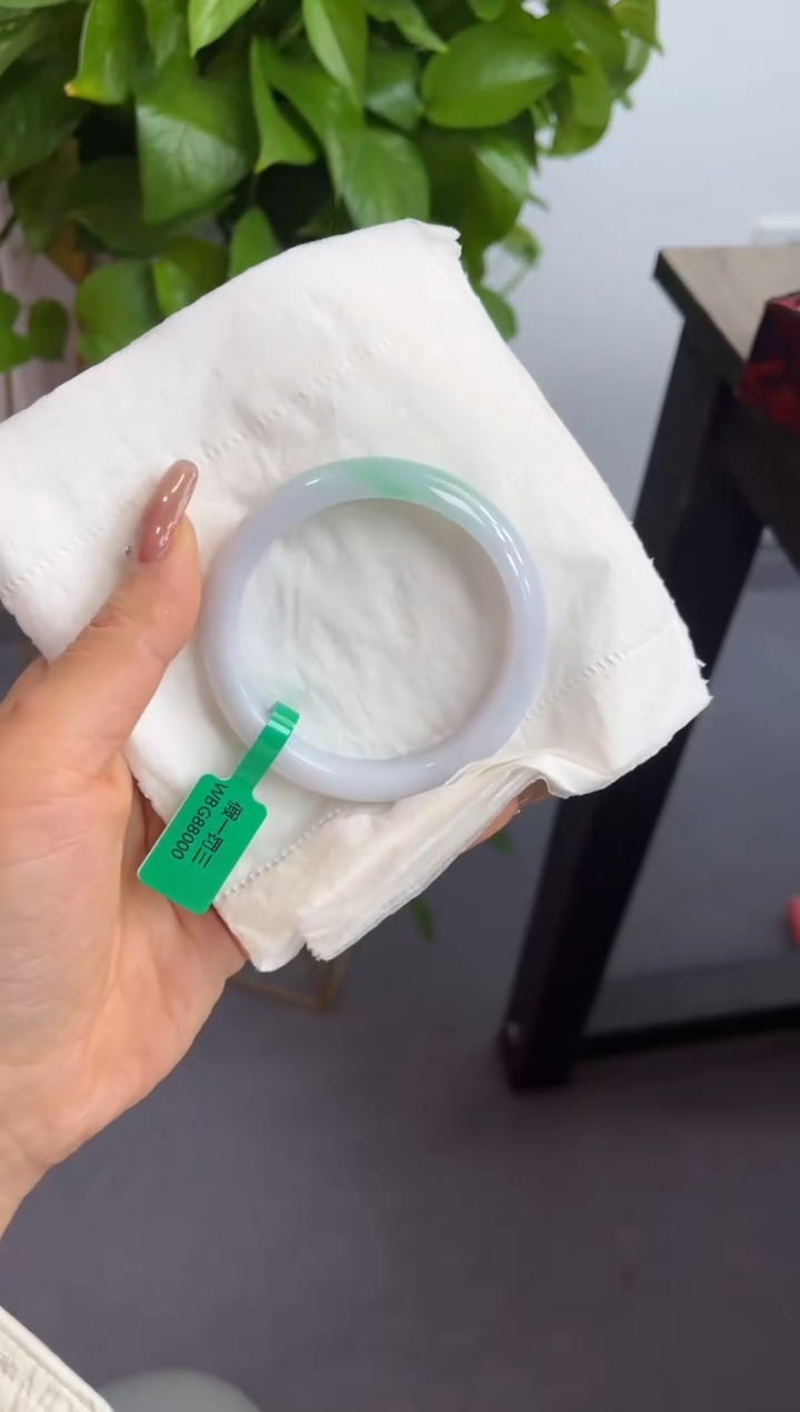 【闪购商品】翡翠手镯未镶嵌00009609