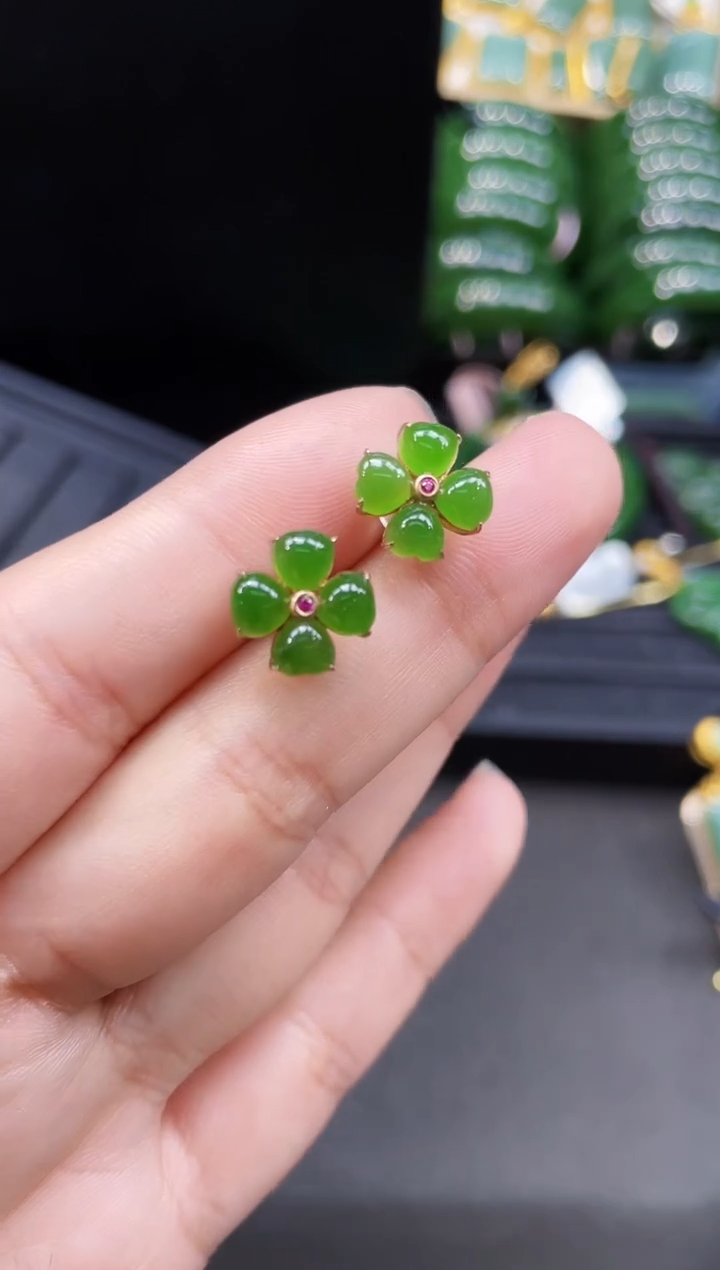 【闪购商品】和田玉18K金镶嵌耳钉多样性发一 