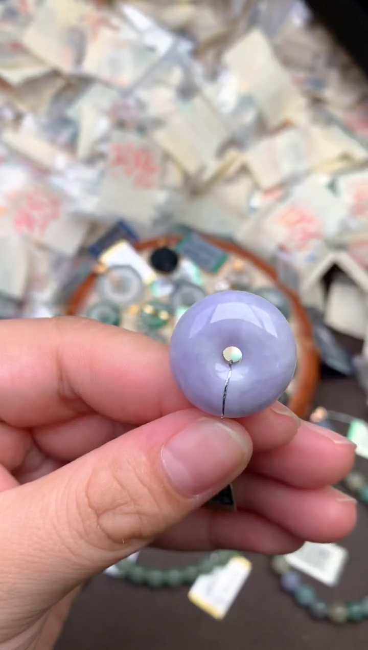 未镶嵌挂件翡翠— 