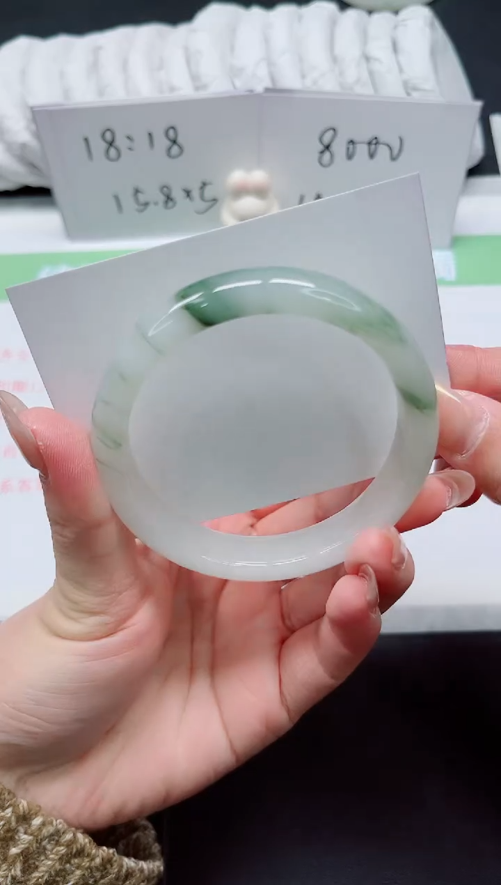 【闪购商品】石英质玉手镯未镶嵌151-62.6