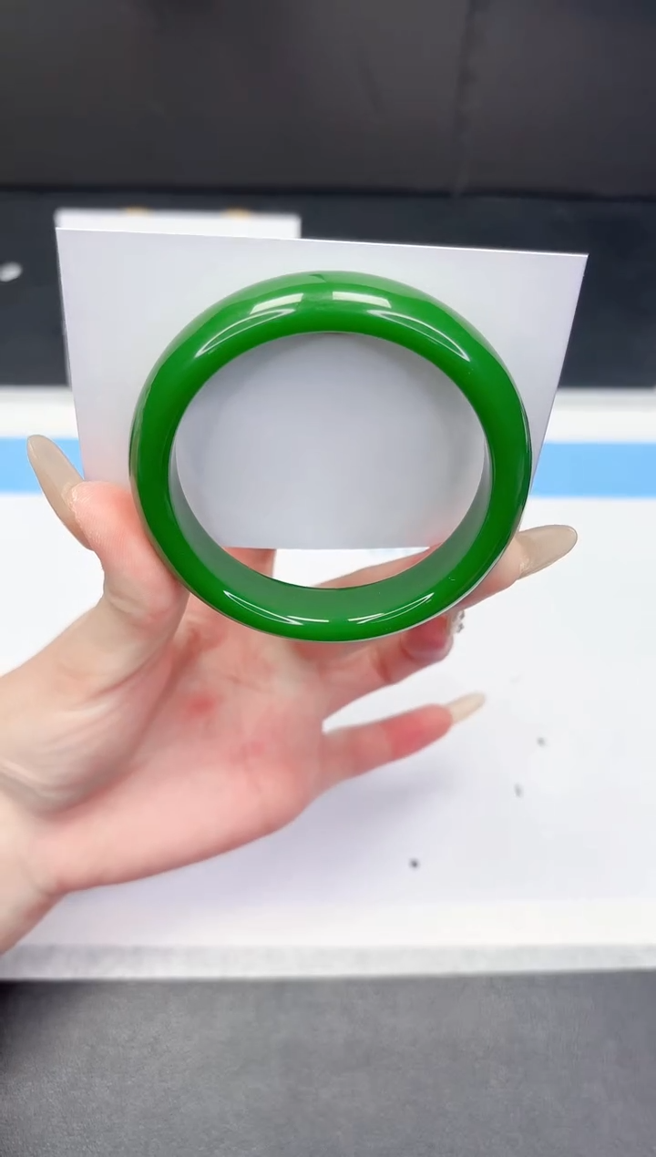 【闪购商品】石英质玉手镯未镶嵌110-58.2