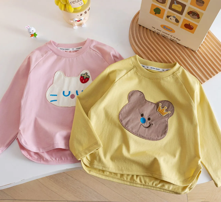 女童秋季卡通打底上衣2025新款动物洋气贴布T恤女宝宝幼儿园衣服