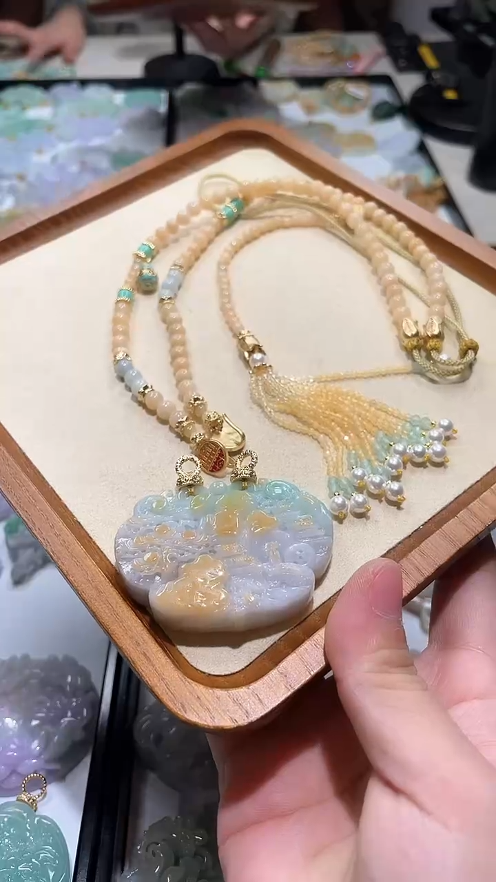 【闪购商品】翡翠颈饰未镶嵌吊坠