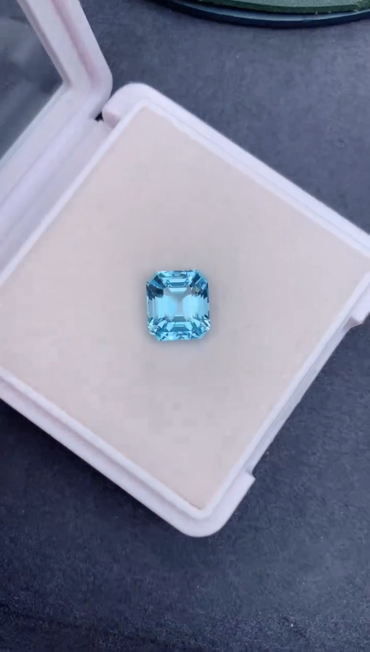 【闪购商品】海蓝宝石裸石未镶嵌5.5ct海蓝宝