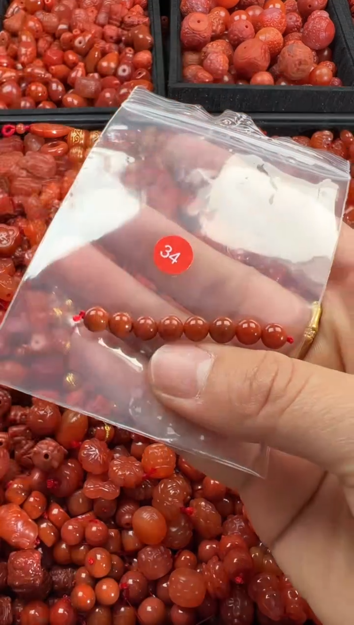 【闪购商品】南红玛瑙颈饰未镶嵌1