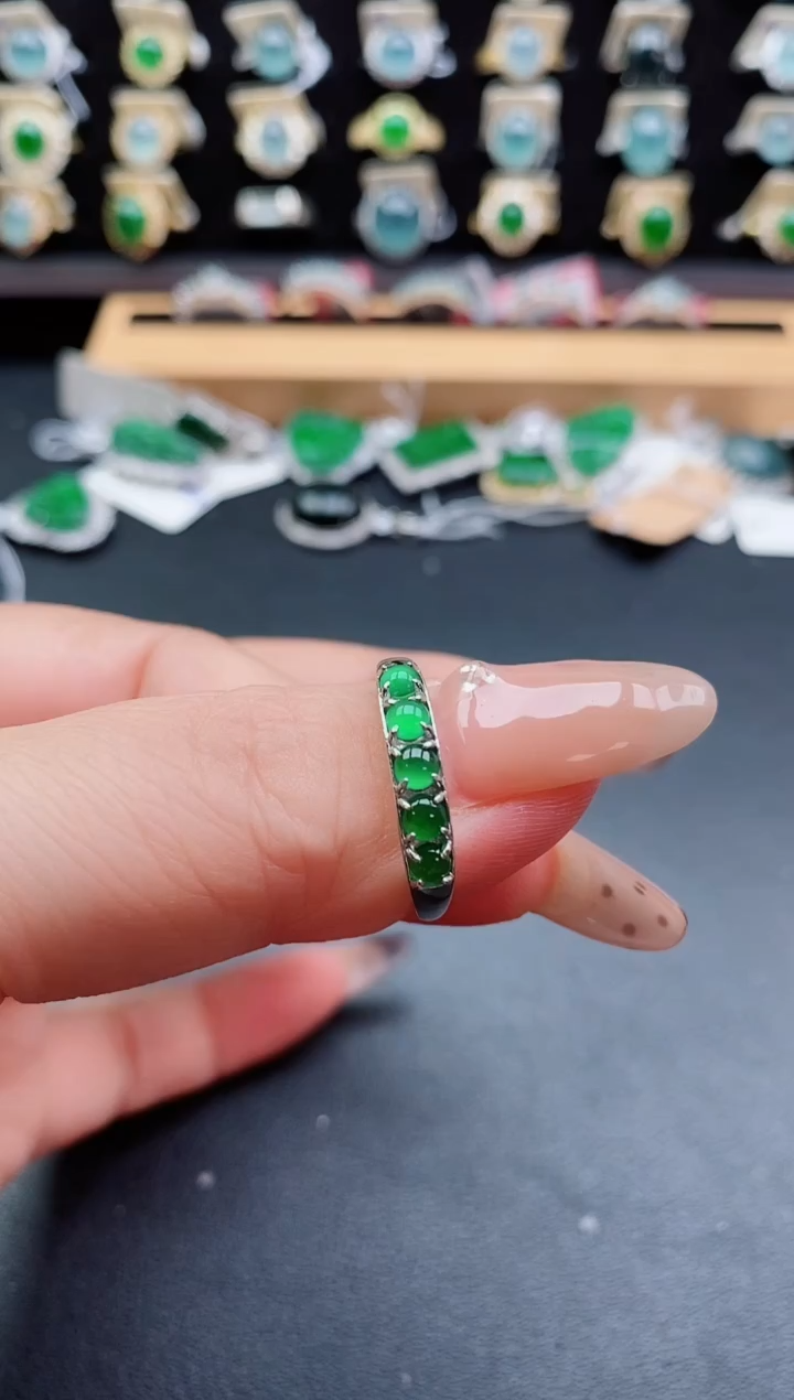 银S925镶嵌戒指翡翠1