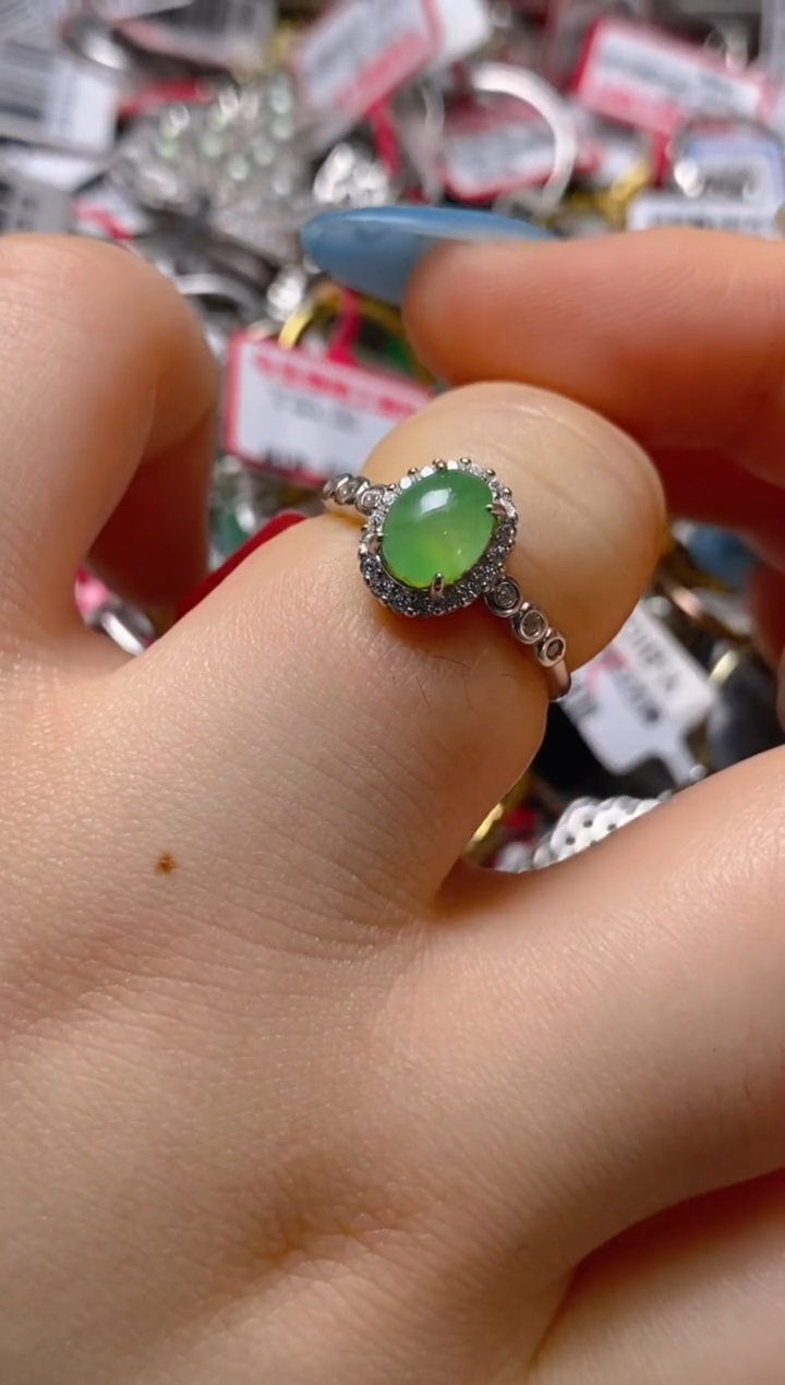 银S925镶嵌戒指翡翠百内无证书