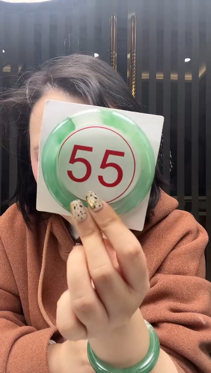 未镶嵌手镯石英质玉15