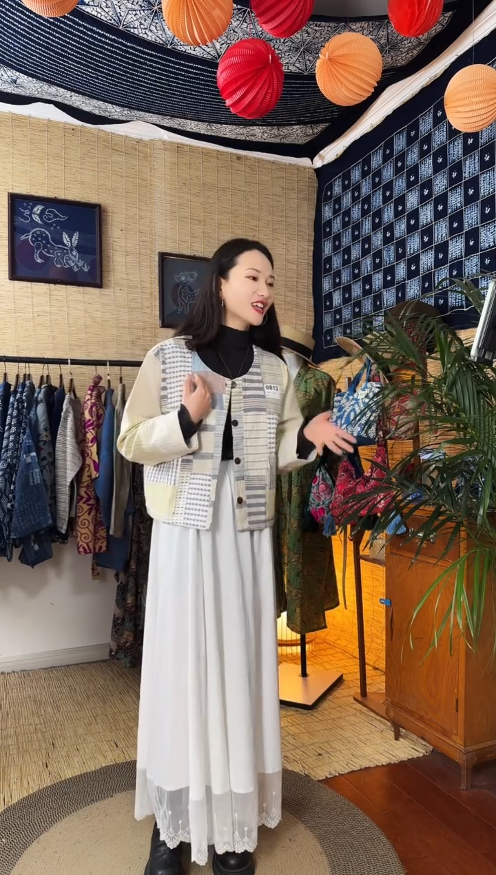 【闪购商品】设计师款米白拼接外套813