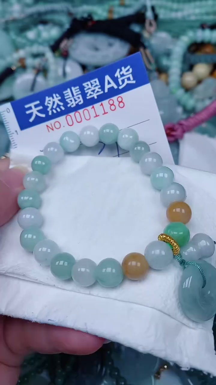翡翠未镶嵌颈饰00001188