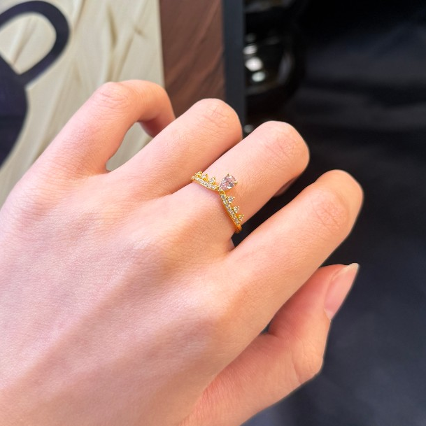 克重0.47  11号  皇冠粉水滴戒指  足金999