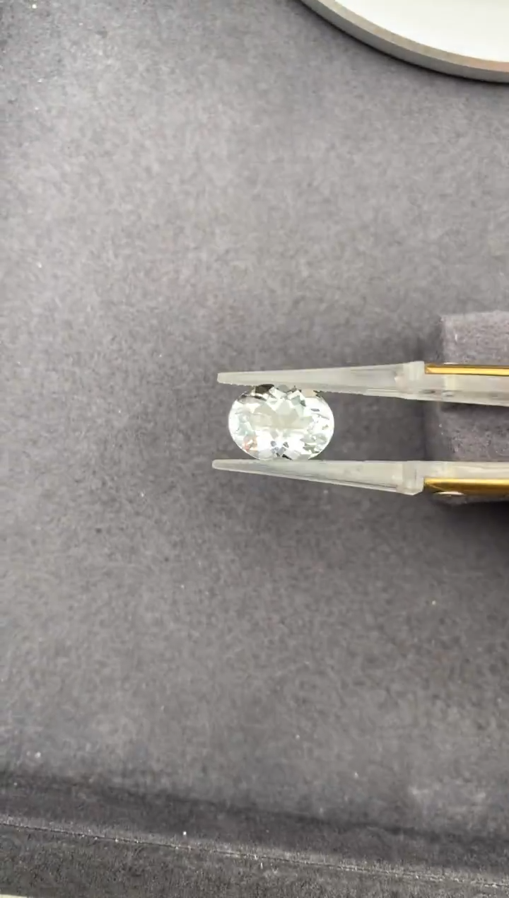 绿柱石裸石3.9ct白海蓝 定制  GE