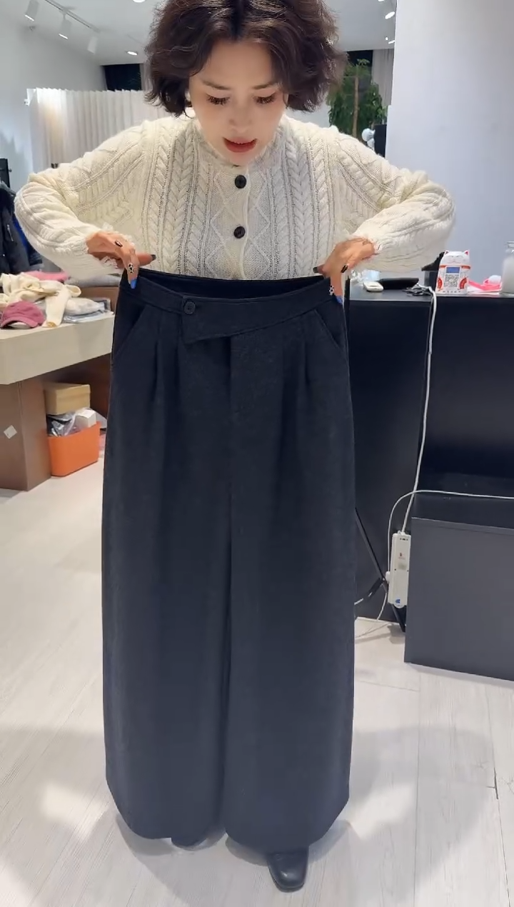 灰色羊毛裤设计师款