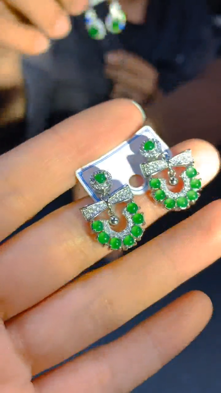 【闪购商品】翡翠耳饰未镶嵌0095537371多样性发一