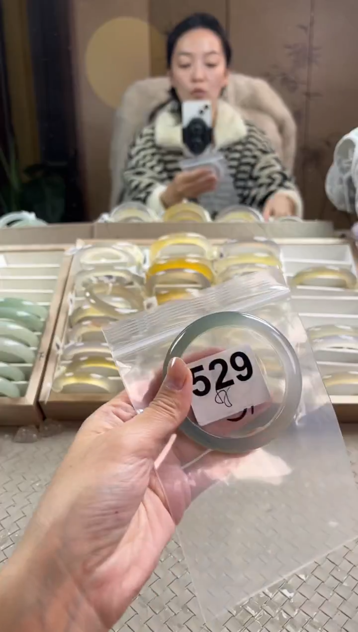 手镯玛瑙/玉髓未镶嵌529