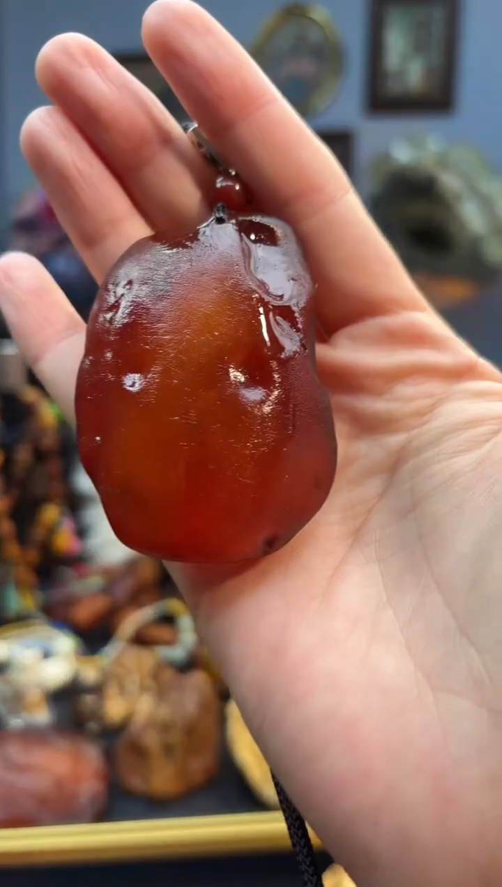 琥珀颈饰未镶嵌吊坠