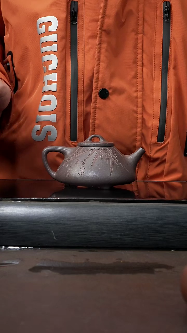 【闪购商品】紫砂茶壶天青 石瓢220cc 057