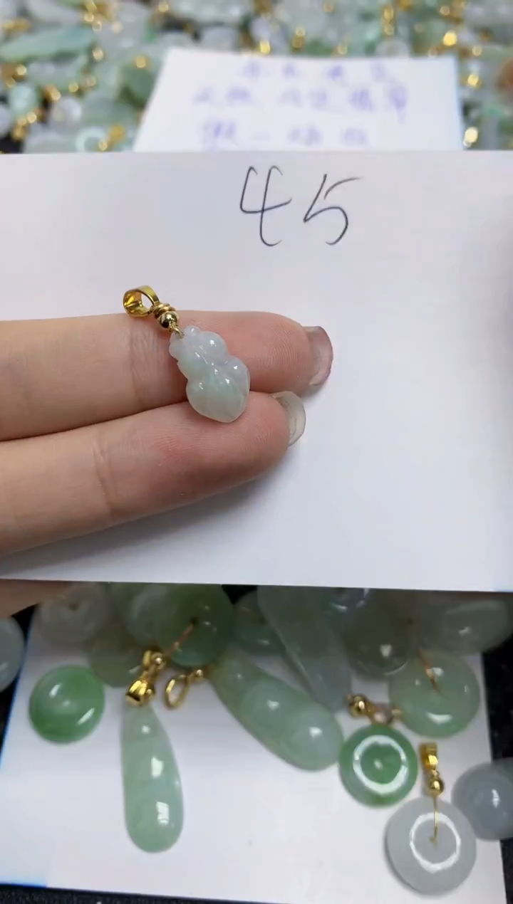 【闪购商品】翡翠颈饰合金天然翡翠A货