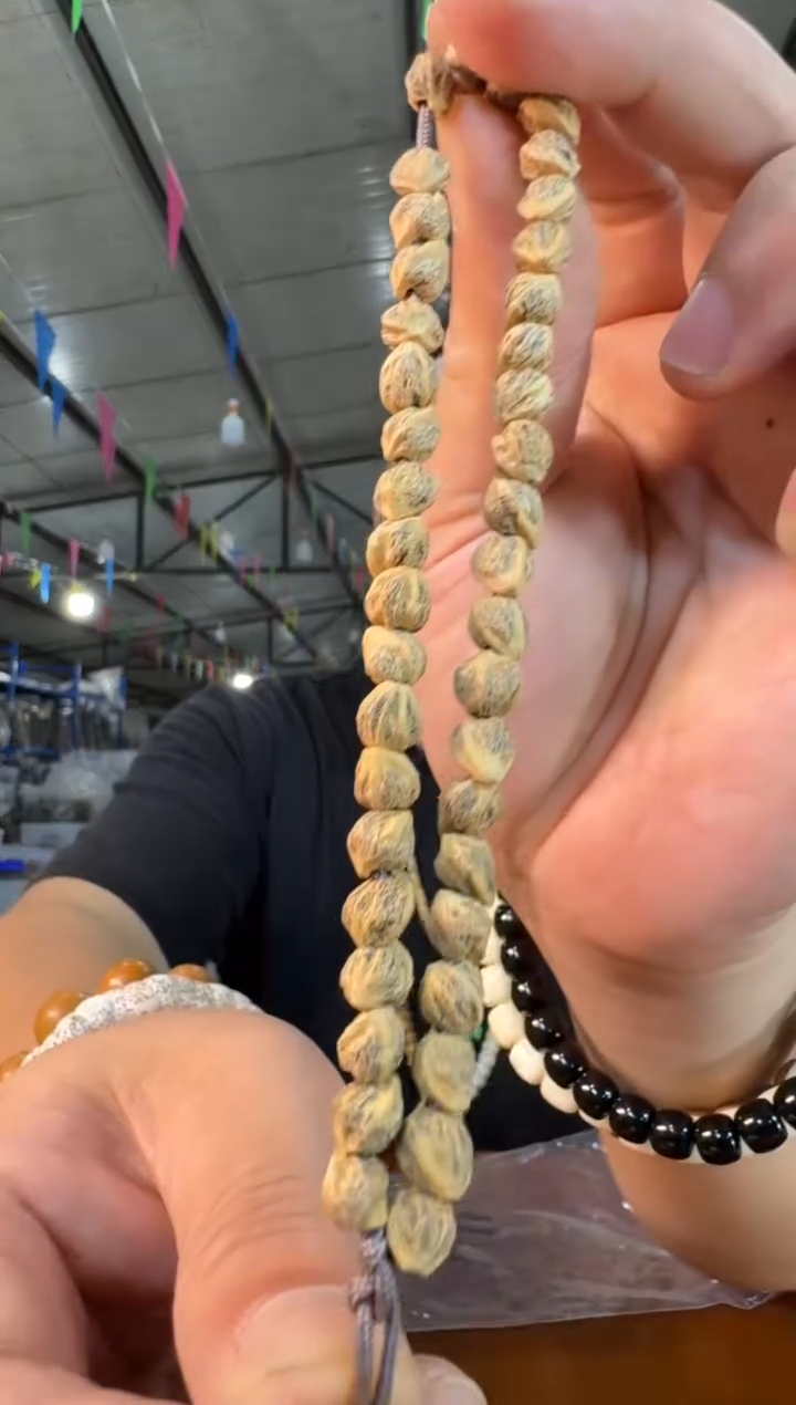 柏香籽/百香籽手串H75实物为准