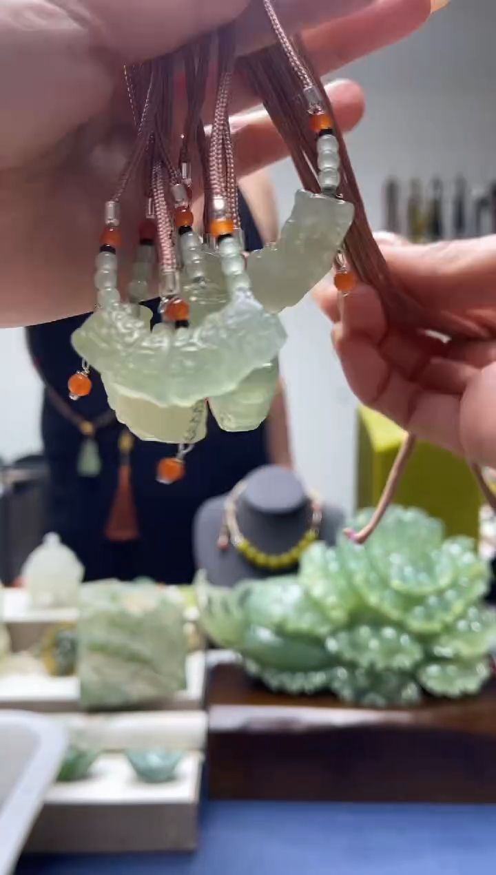 未镶嵌岫玉颈饰多样性发货 拍一发一