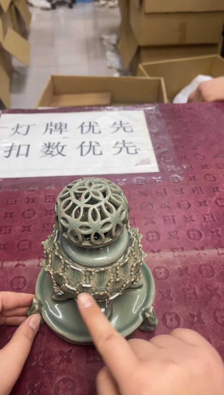 有瑕疵，默认微瑕，no退no换，介意勿拍