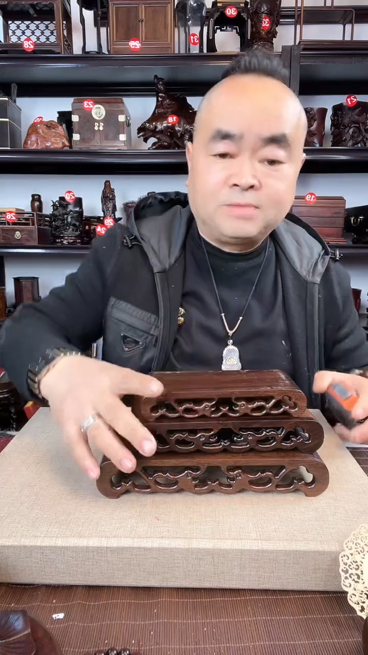 【闪购商品】木微瑕老李红木工艺品31