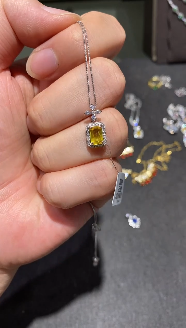 颈饰蓝宝石银S925镶嵌吊坠