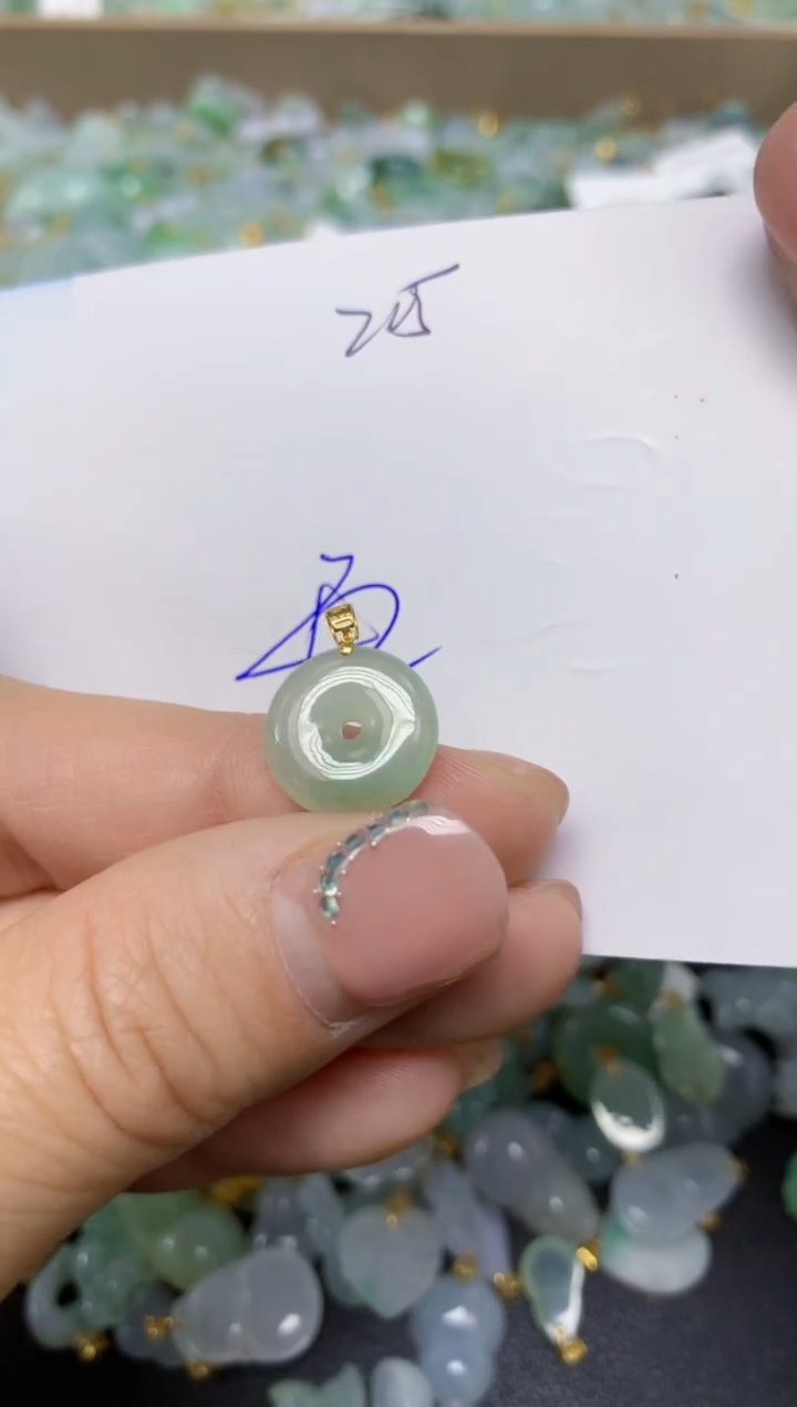 【闪购商品】翡翠挂件18K金镶嵌 天然翡翠A货