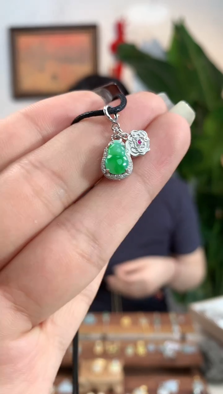 【闪购商品】翡翠银S925镶嵌吊坠(不含链)吊坠