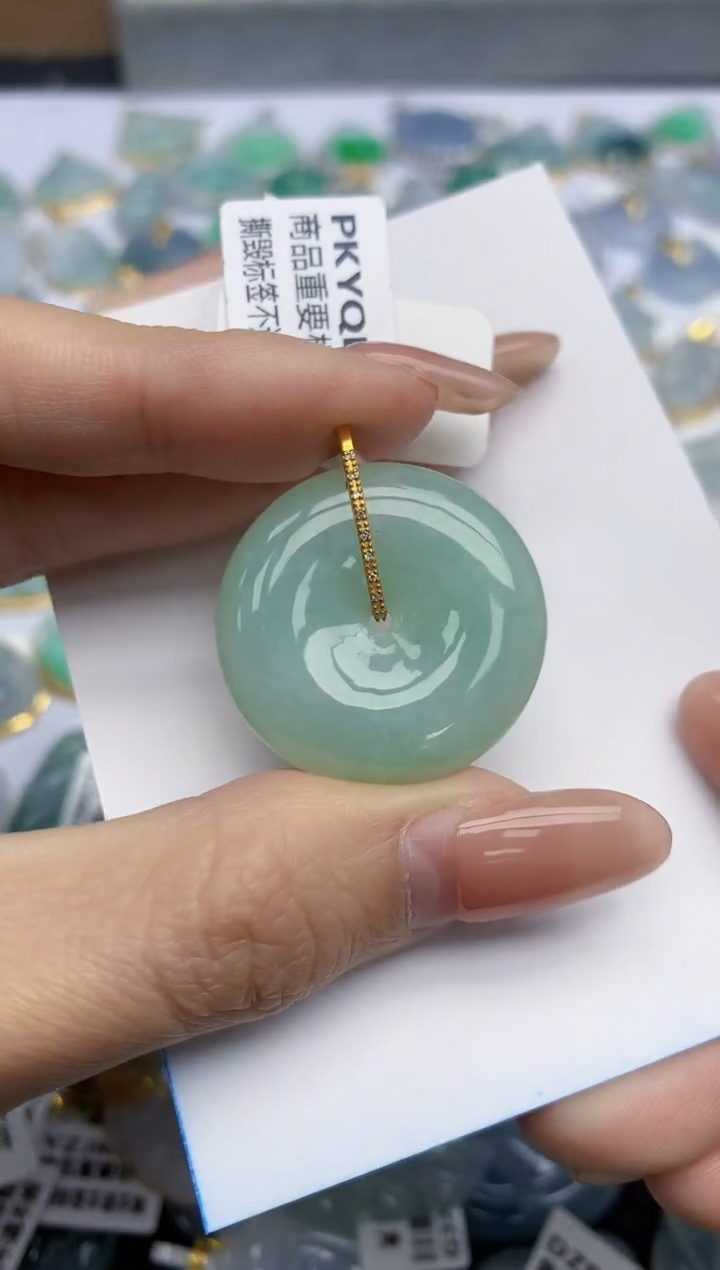 【闪购商品】翡翠挂件18K金镶嵌天然翡翠A货