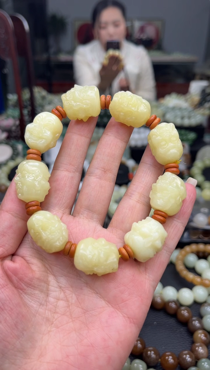 【闪购商品】和田玉手串未镶嵌黄口十八罗汉