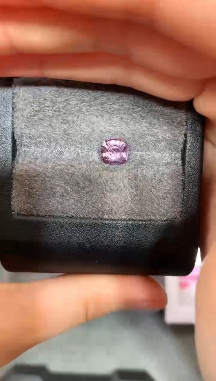 【闪购商品】定制尖晶石裸石未镶嵌枕型 金属紫色调 1.97ct