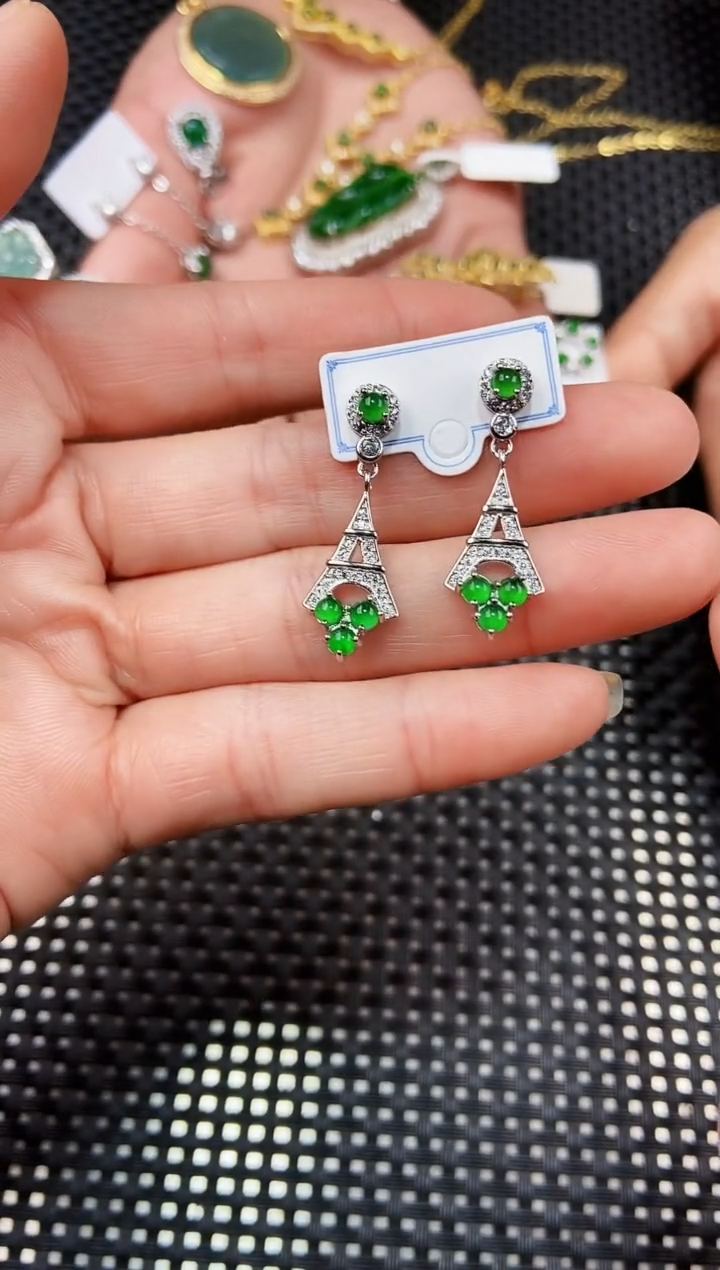 【闪购商品】翡翠耳饰未镶嵌111111111