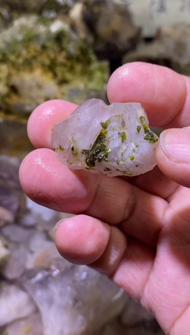 未镶嵌珠宝半成品水晶137号四川美姑超七花园水晶