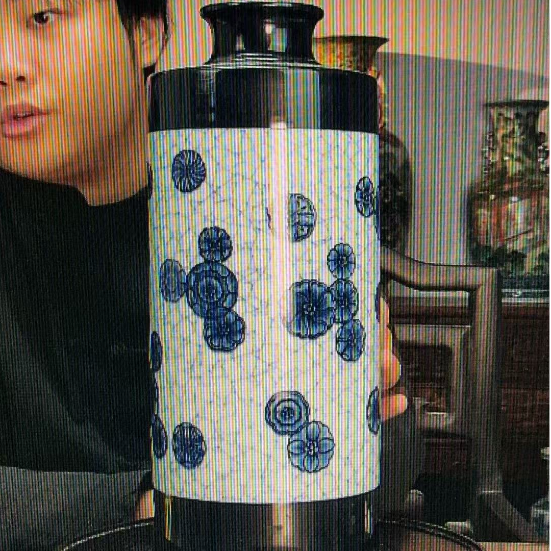 清 霁蓝青花花卉赏瓶