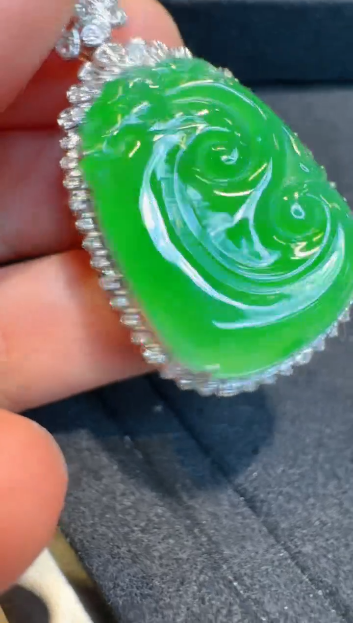 翡翠18K金镶嵌吊坠(不含链)多样性团购发一件