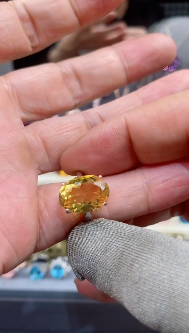 【闪购商品】黄晶戒子银S925镶嵌黄晶戒子