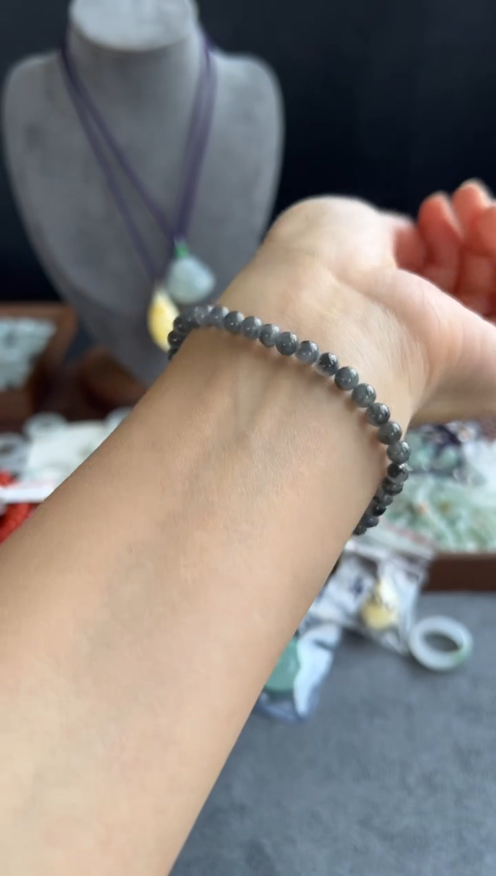翡翠未镶嵌颈饰208买断